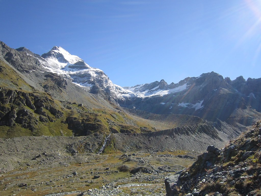 Cabanes Valsorey, Vélan