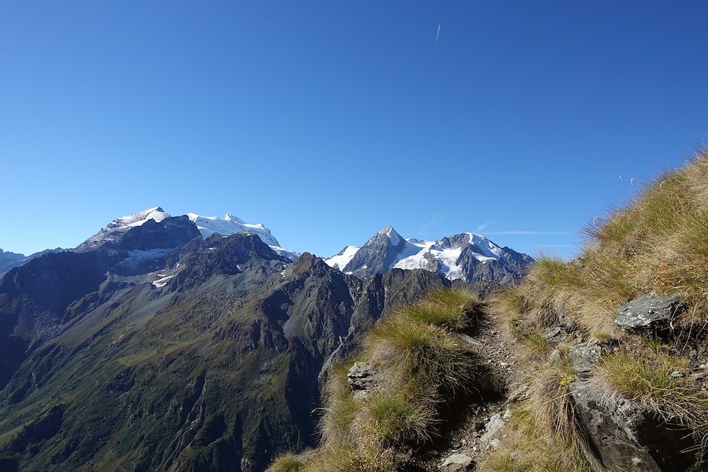 Fionnay, Ecurie du Crêt, Col de Sarshlau, Le Dâ, Col du Bec d'Aigle, Louvie (26.09.2018)